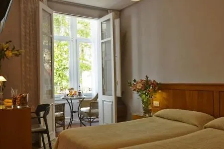 Atalaya- Free Parking Gratuito Hotel Mundaka