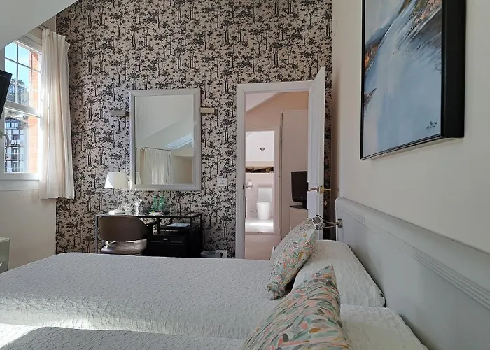 Hotel Atalaya- Free Parking Gratuito 2*