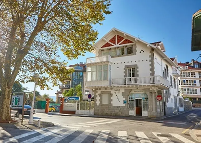 Hotel Atalaya- Free Parking Gratuito 2*